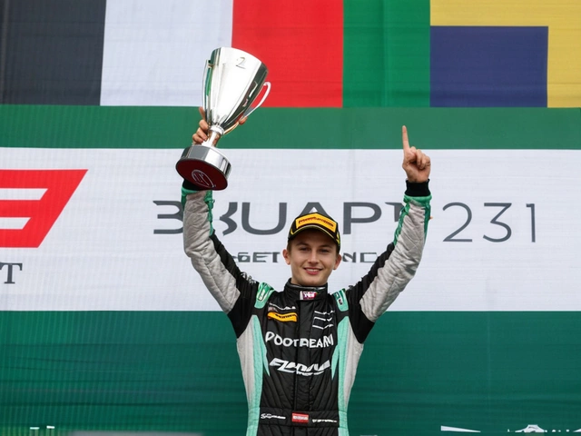 Никита Бедрин одержал первую победу в Формуле-3 на гонке PHM AIX Racing
